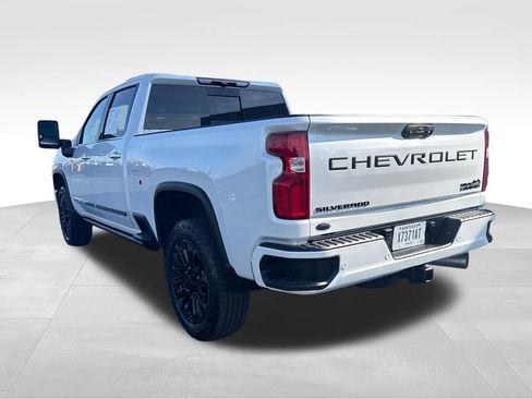 Used 2024 Chevrolet Silverado 2500 High Country w/ LPO, Dark Essentials Package AWD/4WD image 3