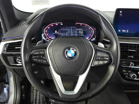 Used 2023 BMW 530i w/ Convenience Package RWD image 27