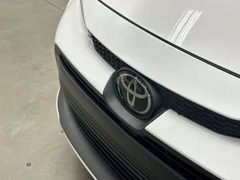 Used 2026 Toyota Corolla LE FWD image 30