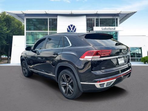 Used 2022 Volkswagen Atlas Cross Sport SEL R-Line AWD/4WD image 4