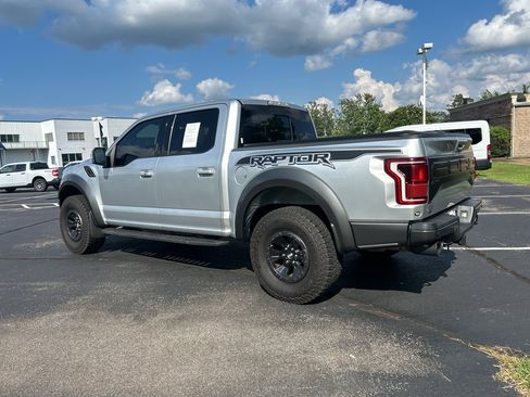 Used 2018 Ford F150 Raptor w/ Equipment Group 802A Luxury AWD/4WD image 5