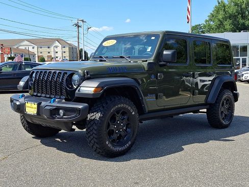 Used 2023 Jeep Wrangler Unlimited w/ Cold Weather Group AWD/4WD image 3