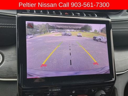 Used 2023 Jeep Grand Cherokee Limited w/ Black Appearance Package RWD image 38