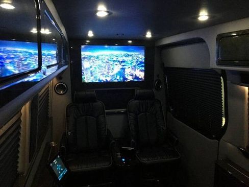 Used 2017 Mercedes-Benz Sprinter 2500 image 10
