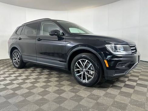 Used 2021 Volkswagen Tiguan S image 2