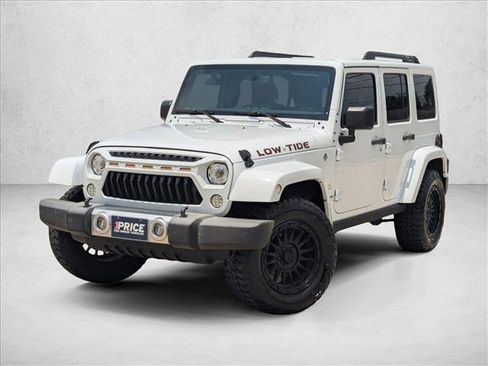 Used 2017 Jeep Wrangler Unlimited Sahara w/ Connectivity Group AWD/4WD image 1