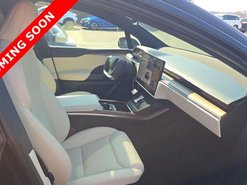 Used 2022 Tesla Model X image 6