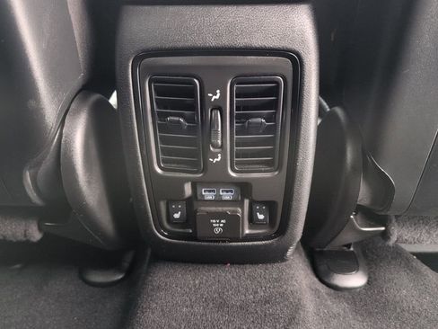 Used 2024 Dodge Durango GT image 18