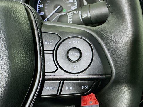 Used 2024 Toyota Camry SE image 17