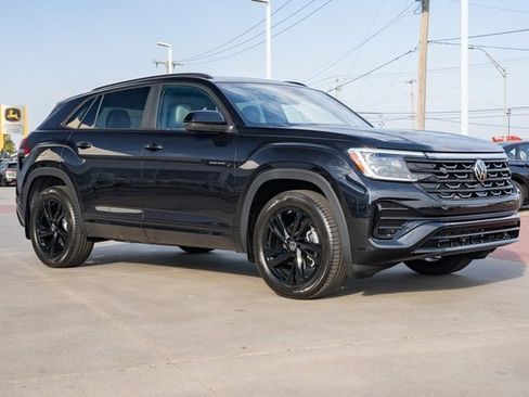 New 2026 Volkswagen Atlas Cross Sport SEL R-Line image 8
