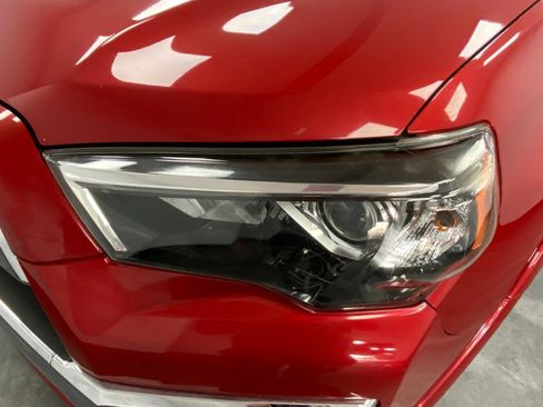 Used 2016 Toyota 4Runner Limited image 11