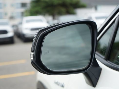 Used 2019 Toyota RAV4 XSE AWD/4WD image 9