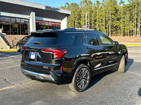 New 2026 GMC Terrain Denali w/ LPO, Floor Liner Package image 7