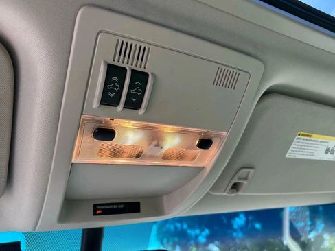 Used 2013 Chevrolet Avalanche LT AWD/4WD image 24