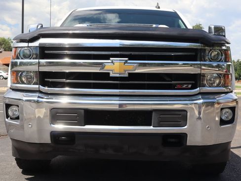 Used 2019 Chevrolet Silverado 2500 LTZ w/ Duramax Plus Package AWD/4WD image 13