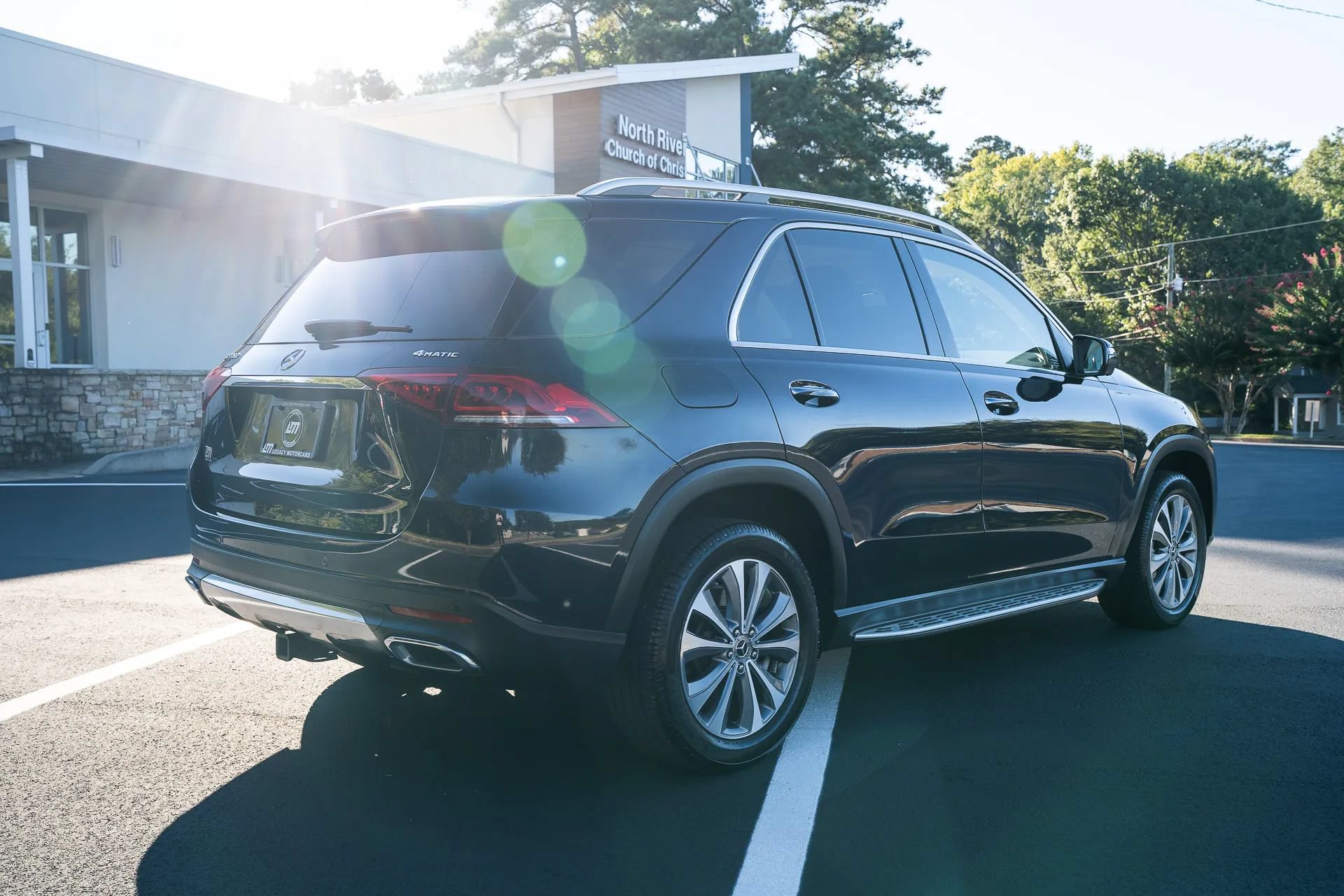 Used 2020 Mercedes-Benz GLE 350 4MATIC w/ Premium Package image 9