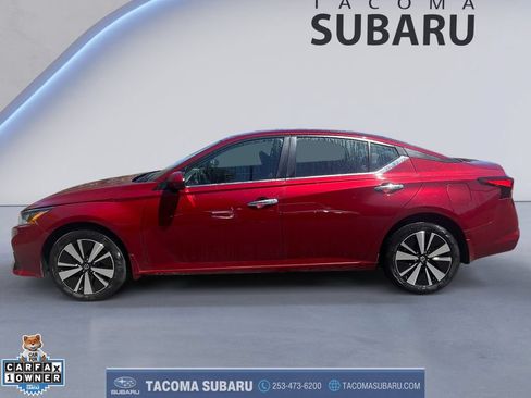 Used 2022 Nissan Altima 2.5 SV AWD/4WD image 2