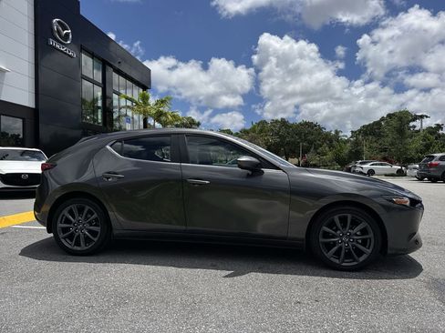 Used 2024 MAZDA MAZDA3 s FWD image 23