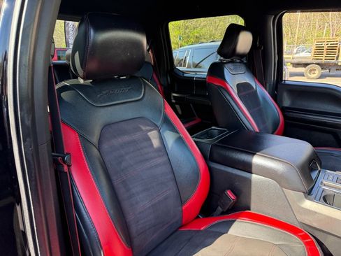 Used 2017 Ford F150 Lariat w/ Equipment Group 502A Luxury image 18