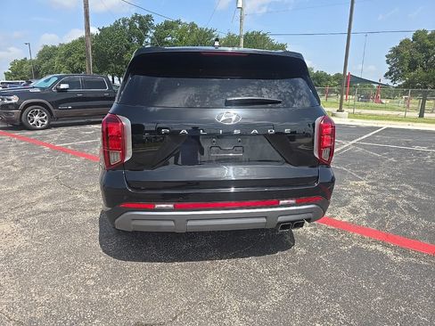 Used 2025 Hyundai Palisade SEL FWD image 5