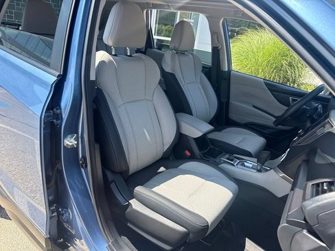 Used 2023 Subaru Forester Premium AWD/4WD image 20