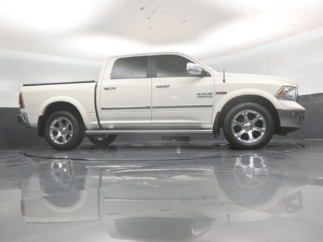 Used 2018 RAM 1500 Laramie w/ Convenience Group AWD/4WD image 53