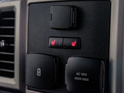 Used 2022 Ford F250 Platinum w/ FX4 Off-Road Package image 33