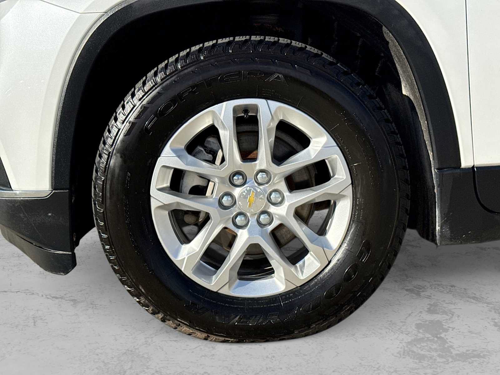 Used 2019 Chevrolet Traverse LT w/ LPO, Floor Liner Package AWD/4WD image 13