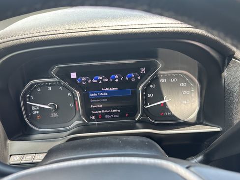 Used 2019 GMC Sierra 1500 Denali w/ Technology Package AWD/4WD image 13