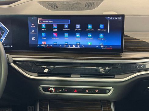 Used 2025 BMW X5 xDrive50e image 26