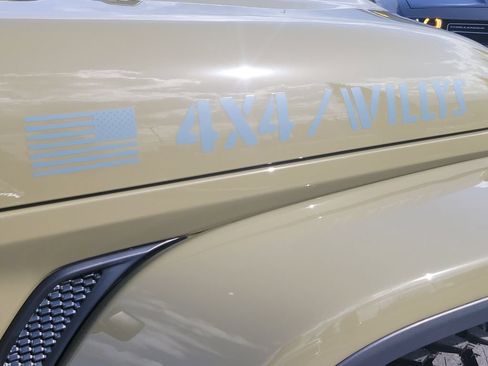 New 2026 Jeep Gladiator Willys AWD/4WD image 8
