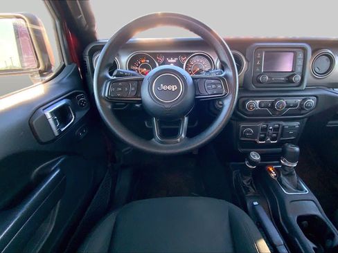 Used 2021 Jeep Wrangler Unlimited Sport AWD/4WD image 6