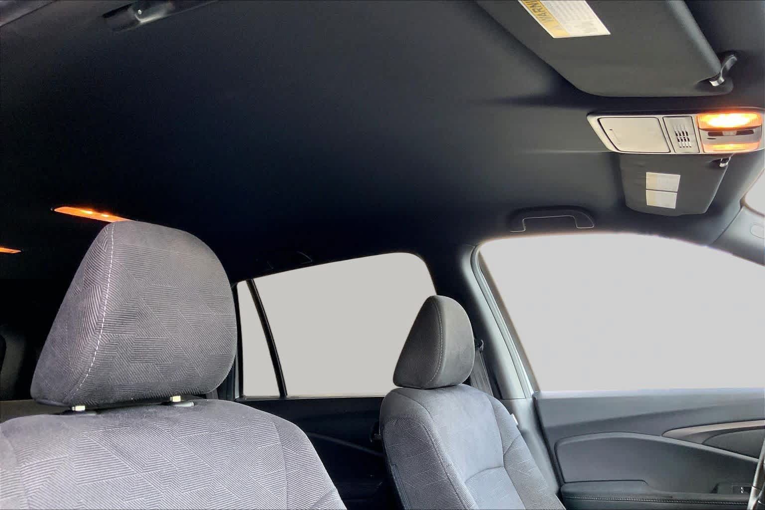 Used 2022 Honda Pilot Sport image 14