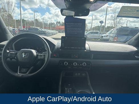 Used 2023 Honda Pilot TrailSport image 25