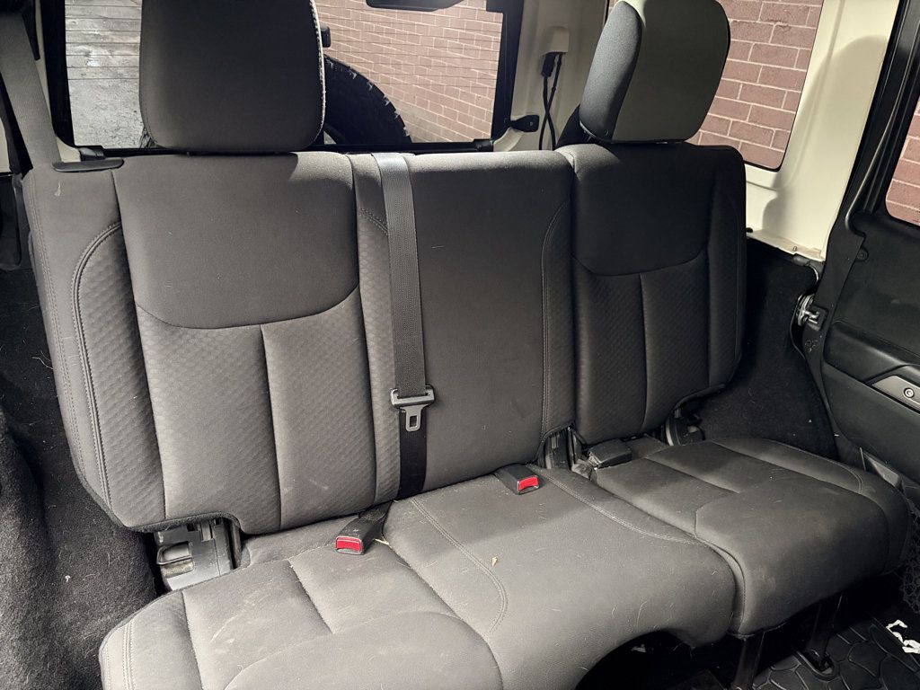 Used 2017 Jeep Wrangler Unlimited Sport w/ Connectivity Group AWD/4WD image 20