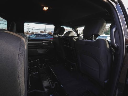 Used 2023 RAM 1500 Big Horn image 29