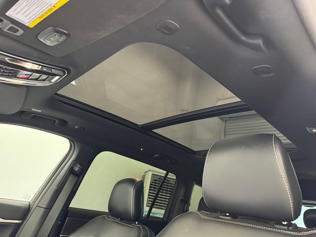 Used 2025 Jeep Grand Cherokee L Limited RWD image 5