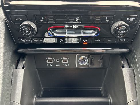 New 2025 Jeep Grand Cherokee L Limited image 22