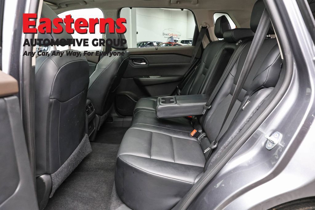 Used 2023 Nissan Rogue SV w/ SV Premium Package AWD/4WD image 23