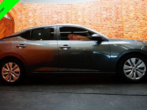 Certified 2020 Nissan Sentra S FWD image 8