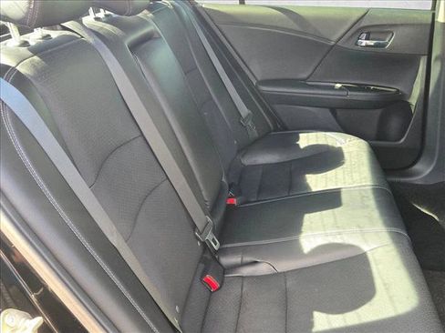 Used 2014 Honda Accord Touring image 21