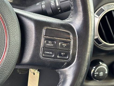 Used 2018 Jeep Wrangler Unlimited Sahara w/ Connectivity Group image 23