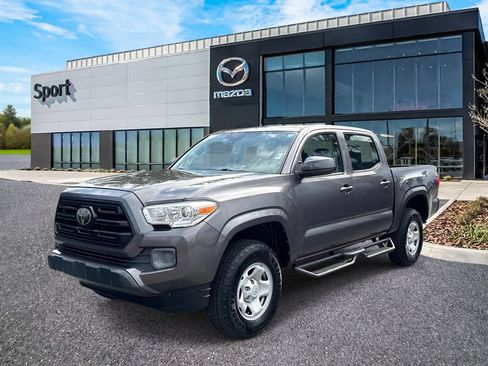 Used 2018 Toyota Tacoma SR RWD image 7
