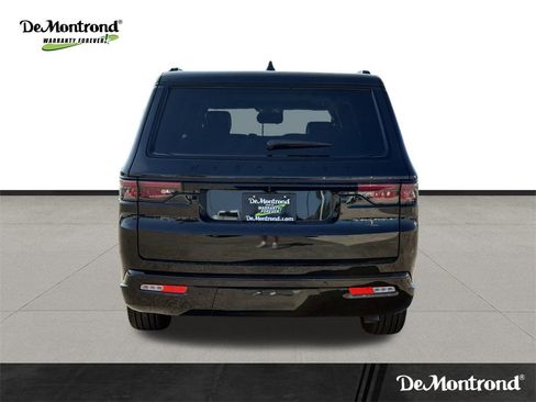 New 2025 Jeep Wagoneer L Series II w/ Convenience Group I image 6