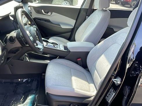 Used 2023 Hyundai Kona SEL w/ Cargo Package FWD image 11