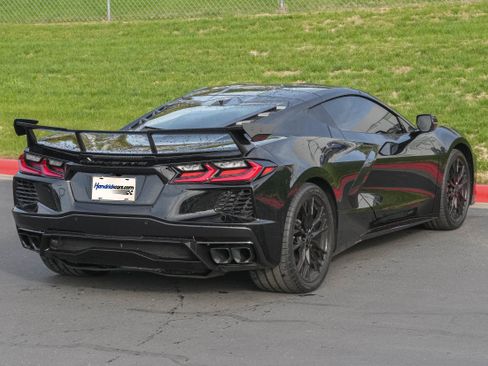 Used 2024 Chevrolet Corvette Stingray Preferred Cpe w/ Z51 Performance Package image 9