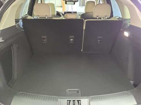 New 2026 Lincoln Corsair Premiere image 16