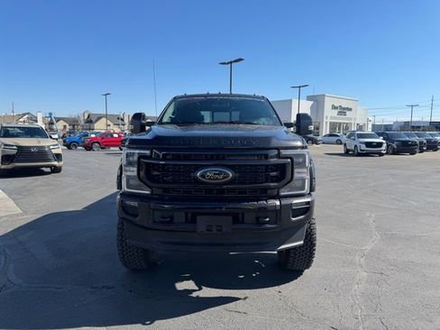 Used 2021 Ford F250 Lariat image 2
