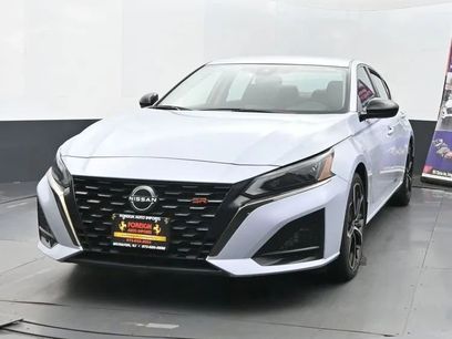 Used 2024 Nissan Altima 2.5 SR