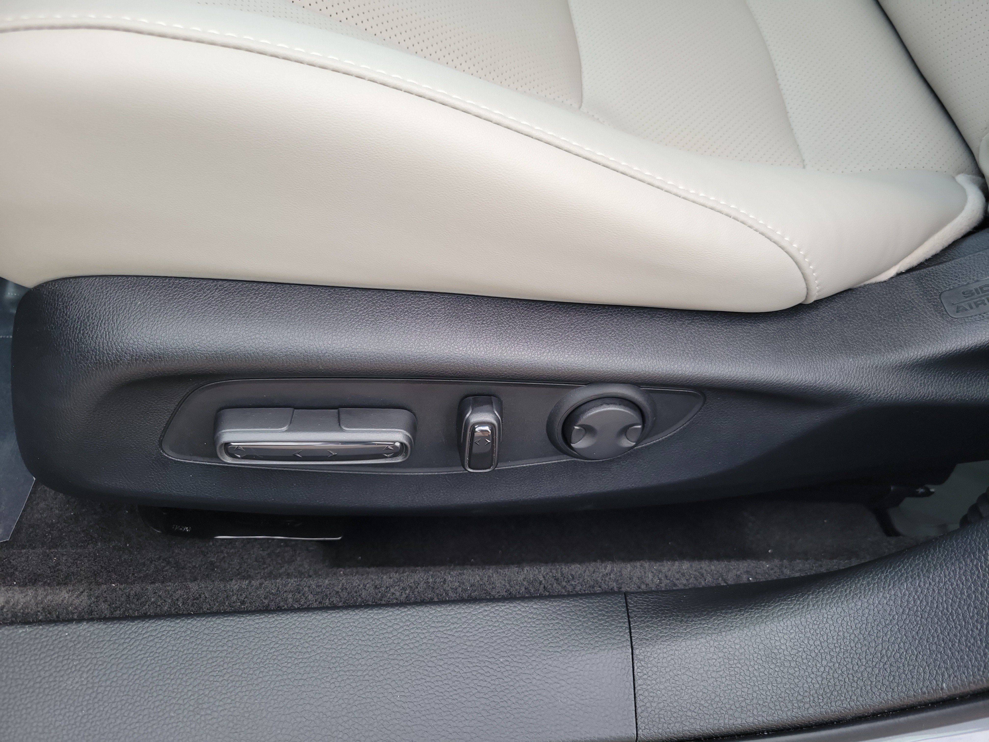 Certified 2025 Honda Accord Touring image 30